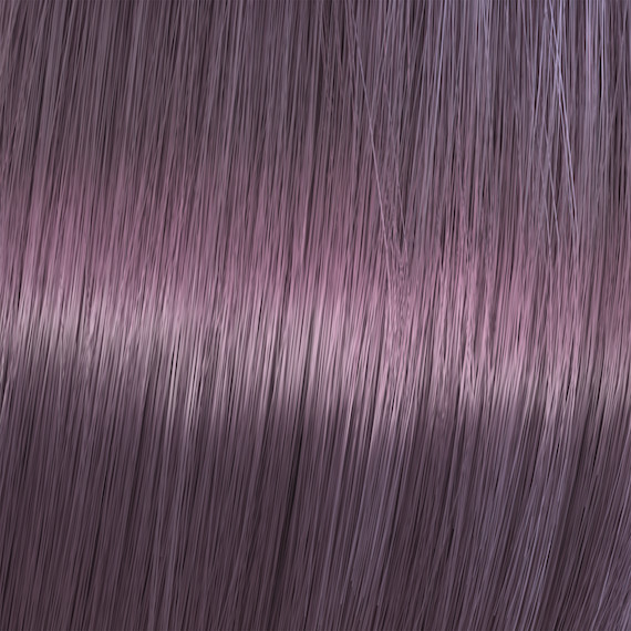 Farbmuster des Farbtons Violet Booster aus der Wella Shinefinity Glaze-Farbpalette.